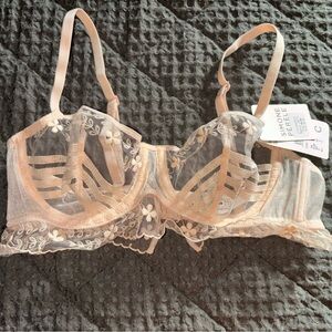 Simone Perele Women's Lace Bra Size 34C. NWT
